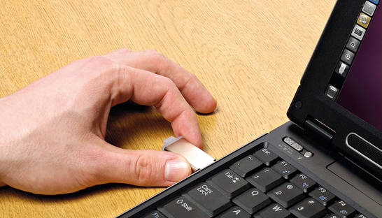 Специалисты назвали 5 устройств, которые опасно подключать к ноутбуку