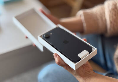 Появились фото и характеристики нового дешевого iPhone