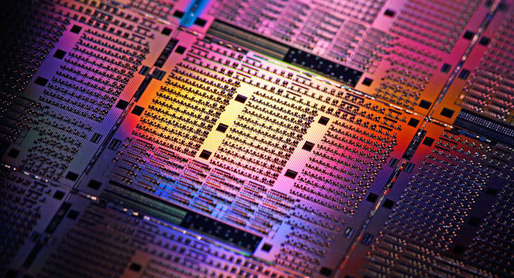 Intel сможет передавать 50 гигабайт в секунду