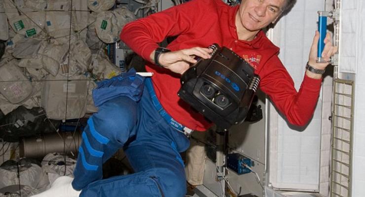 Космонавтов Международной станции сняли в 3D