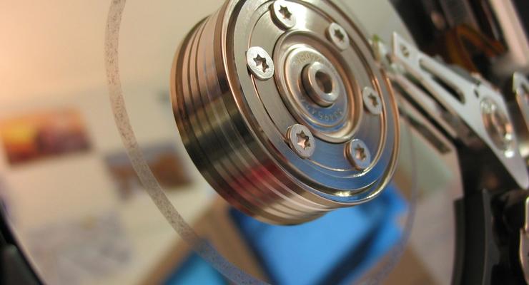 Инженеры из Toshiba придумали, как увеличить объем жестких дисков