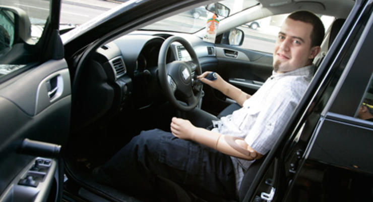 Водитель с искусственными руками погиб в автокатастрофе