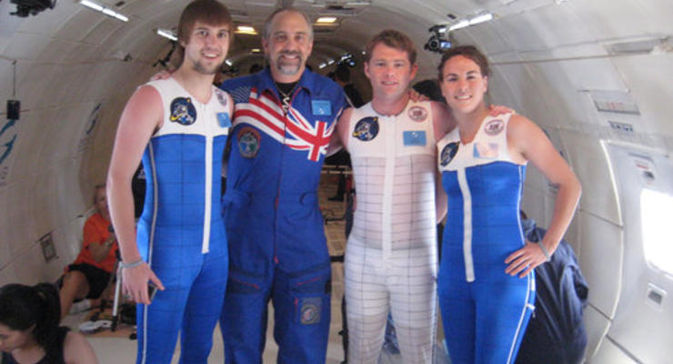 Космонавтов оденут в костюмы супергероев