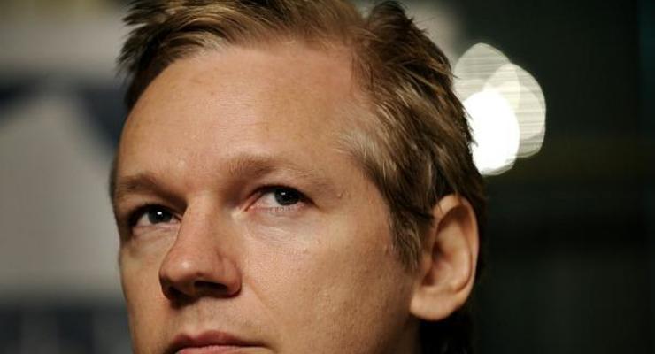 Скандальный Wikileaks теперь и на русском