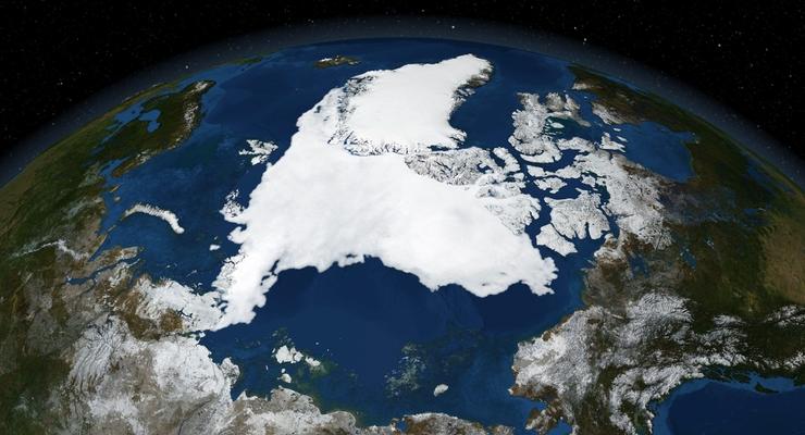 Спутник увидел таяние льда в Арктике