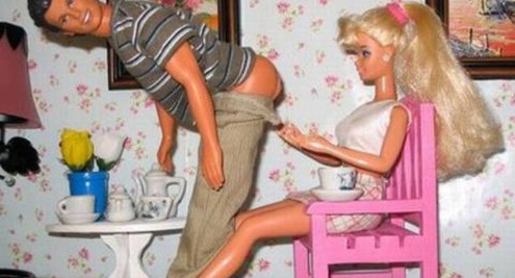 На сайте Barbie открыли секс-чат