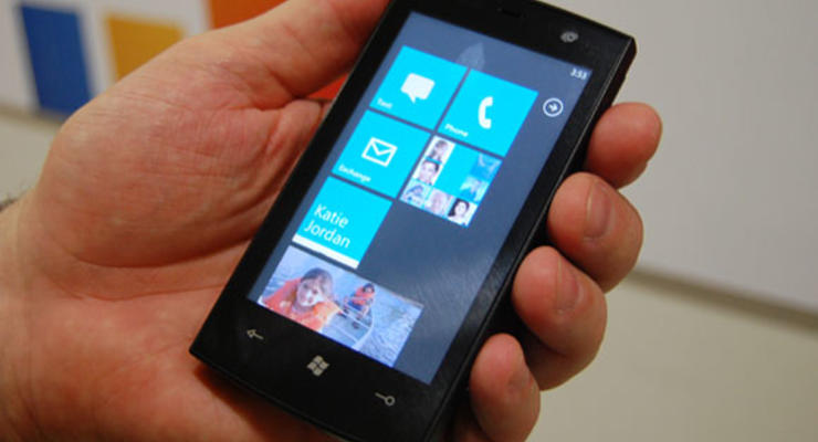 Телефоны с Windows Phone 7 оказались слишком прожорливыми