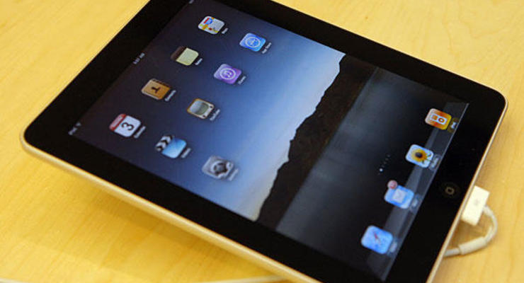Продажи iPad 2 перенесли на июнь