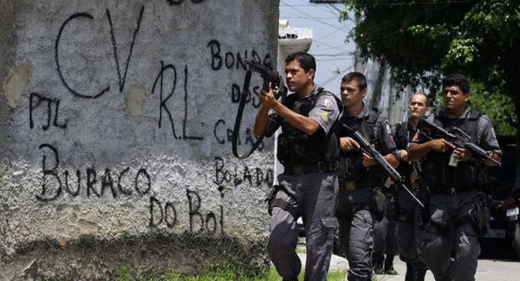 Бразильским полицейским выдадут очки Робокопа