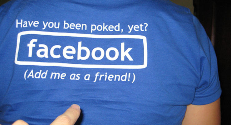 В Facebook у пользователей друзей больше, чем в «реале»