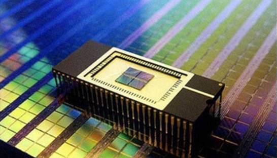 Новая компьютерная память будет быстрее и надежнее