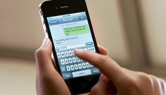 В Украине начались продажи «официальных» iPhone 4