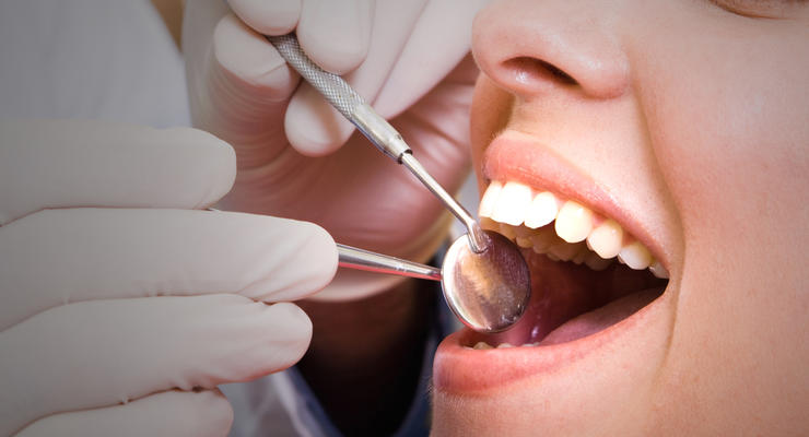 Стоматологи научились выращивать зубы в пробирке