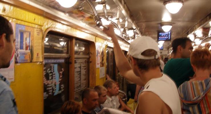 К Евро-2012 в киевском метро появится интернет