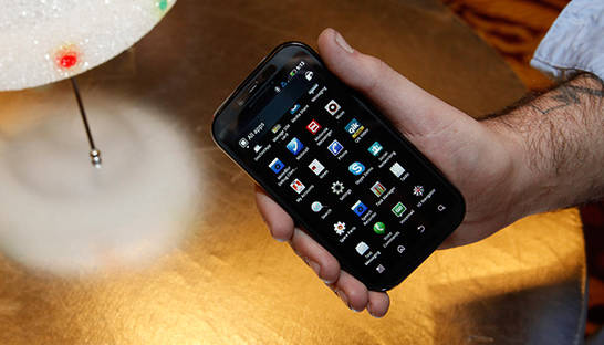 Начались продажи смартфона Motorola Droid Bionic