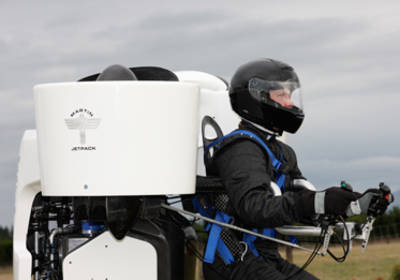 Летающие ранцы появятся в продаже в следующем году