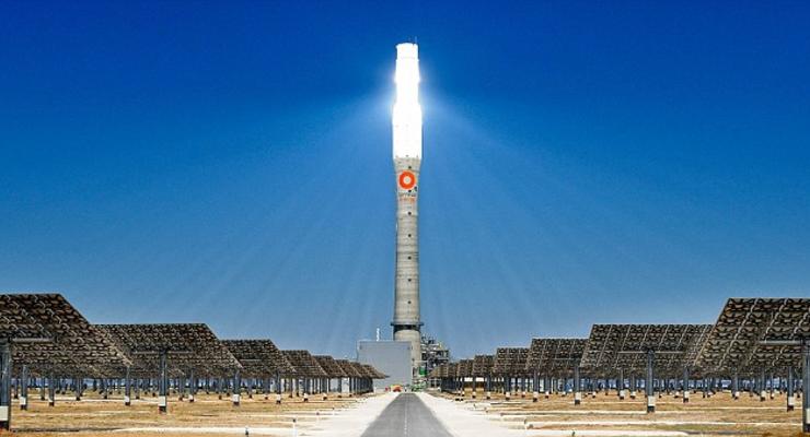 Запущена первая солнечная электростанция, работающая ночью