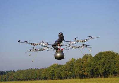 Супервертолет на электричестве поднял в воздух человека (ВИДЕО)