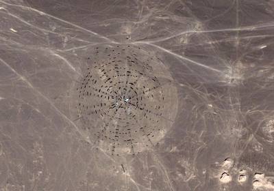 На картах Google увидели загадочные сетки