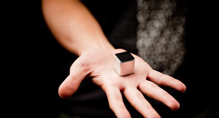 Cоздан самый маленький сенсорный аудиоплеер  в мире