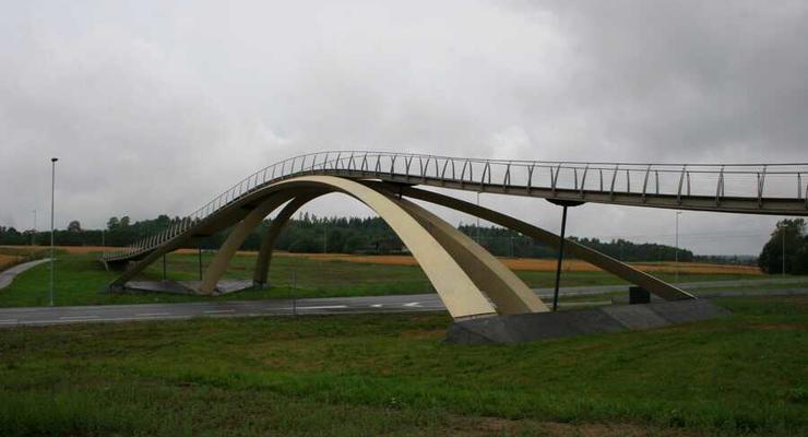 ТОП-13 самых необычных мостов в мире