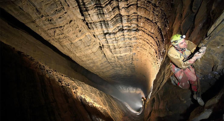 В самой глубокой пещере нашли безглазых насекомых
