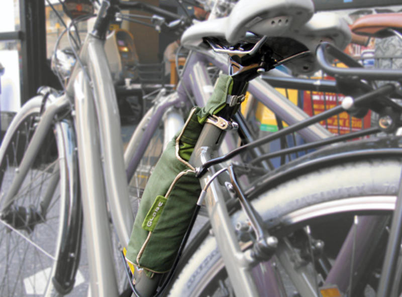 Гаджет дня: удобный перенос велосипеда / samanthadelrosario.com