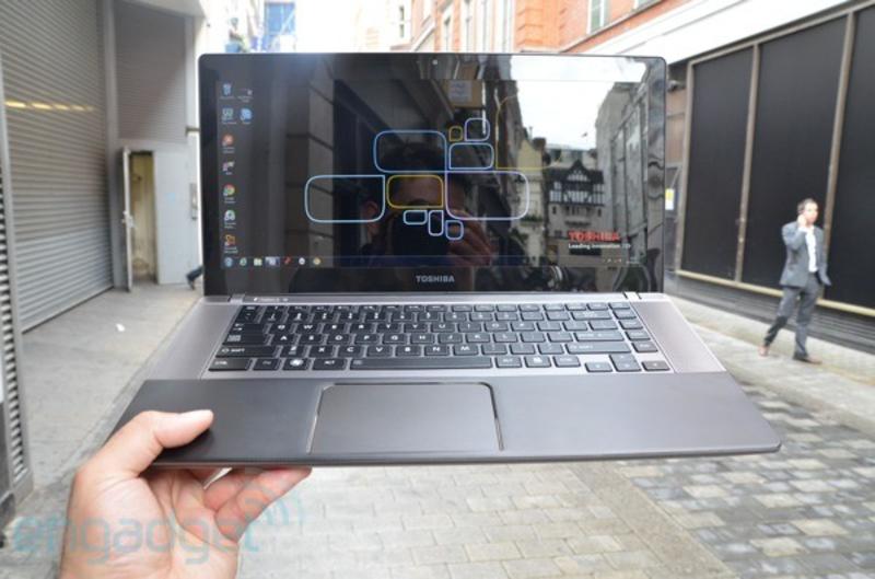 ТОП-7 ноутбуков, которые бьют новый MacBook Air (ФОТО) / engadget.com