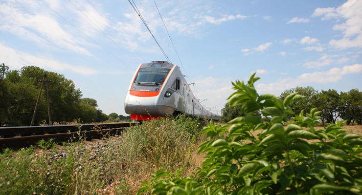 Гуд бай, Хюндай: Украина показала свой супер-поезд (ВИДЕО)