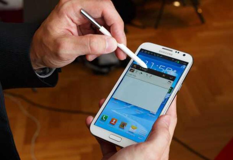 Samsung показал новый супер-смартфон — Galaxy Note II (ФОТО, ВИДЕО) / cbsnews.com