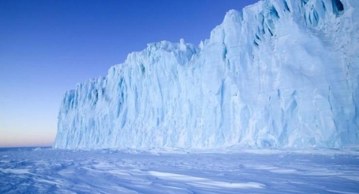 Интересный факт дня: гибель всего живого прячется во льдах Антарктиды