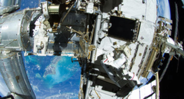 Астронавтам на МКС пришлось перенести выход в открытый космос из-за выброса плазмы на Солнце