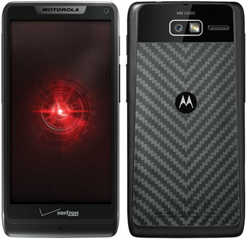 Тройной удар по iPhone: Motorola показала новые телефоны (ФОТО, ВИДЕО) / motorola.com