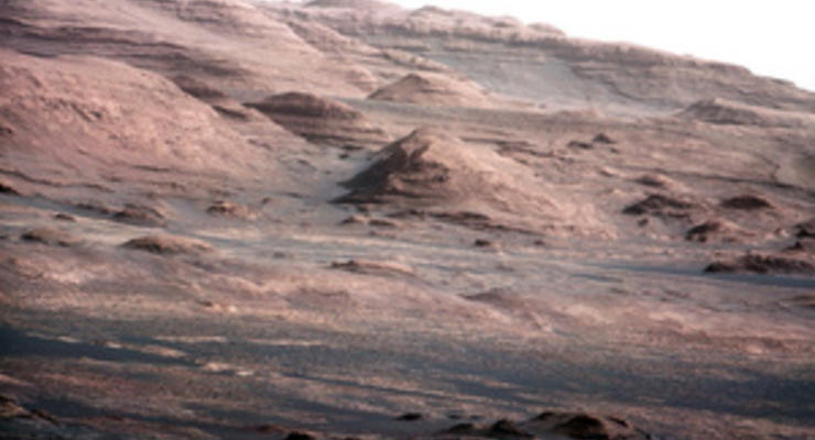Ученые увидели на Марсе снегопад