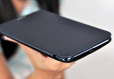 Китайцы выпустили смартфон с самым большим дисплеем в мире