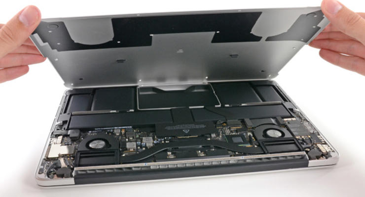 Расчлененка: новый MacBook Pro починить нельзя (ФОТО)