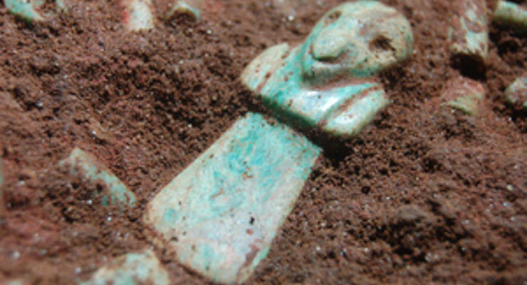 В Гватемале нашли гробницу Дедушки Стервятника