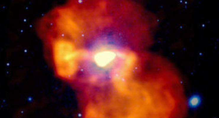 Космические "уши": астрономы сфотографировали пузыри из черной дыры