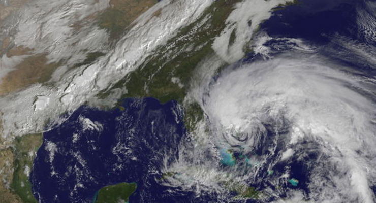Ураган Cэнди из космоса: во всем виновата Луна (ФОТО, ВИДЕО)