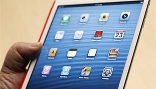 Заклятые друзья: Apple продолжает использовать дисплеи Samsung