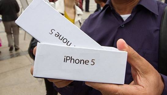 Так мало? Стало известно, сколько в Украине "белых" iPhone 5