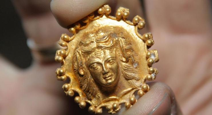 В Болгарии нашли золото семьи Александра Македонского (ФОТО, ВИДЕО)