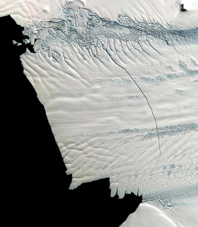 Глобальное потепление: Гигантский айсберг скоро оторвется от Антарктиды / nasa.gov