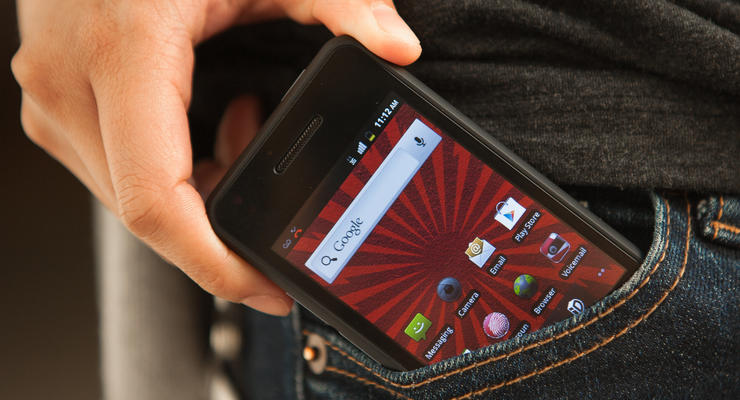 Тормоза и глюки: самые неудачные смартфоны 2012 года (ФОТО)