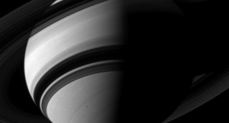 Космические кольца: новое фото Сатурна