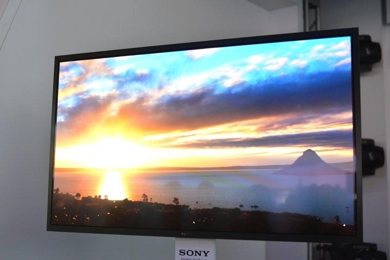 Sony представила OLED-телевизор с большой диагональю (ФОТО) / engadget.com