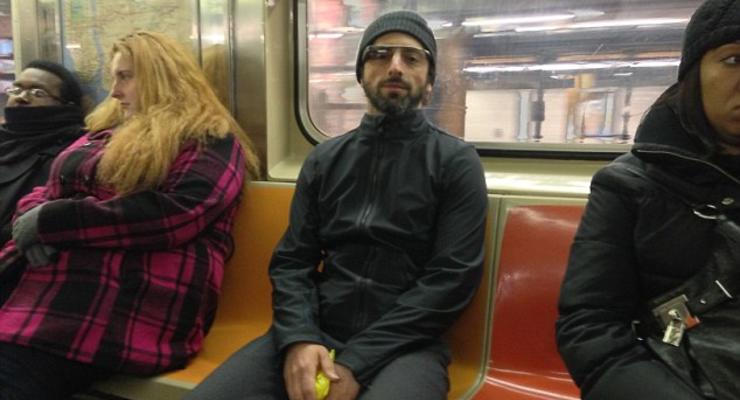 Не признали: Создателя Google застукали в метро