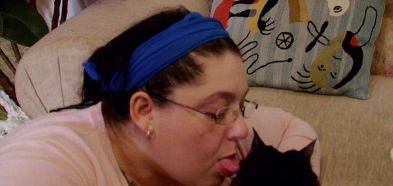 Извращенный вкус: Женщина ест кошачью шерсть (ФОТО, ВИДЕО) / tlc.com