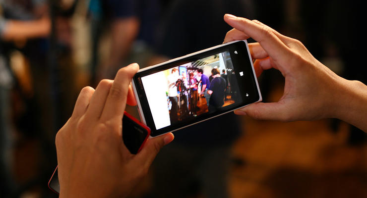 Круто снимает: смартфон Nokia Lumia 920 уже в Украине (ФОТО)