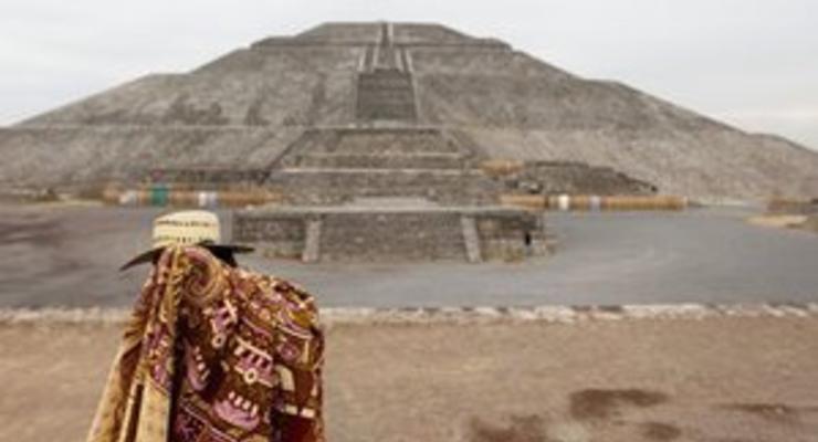 Археологи обнаружили в пирамиде Солнца скульптуру самого древнего бога индейцев